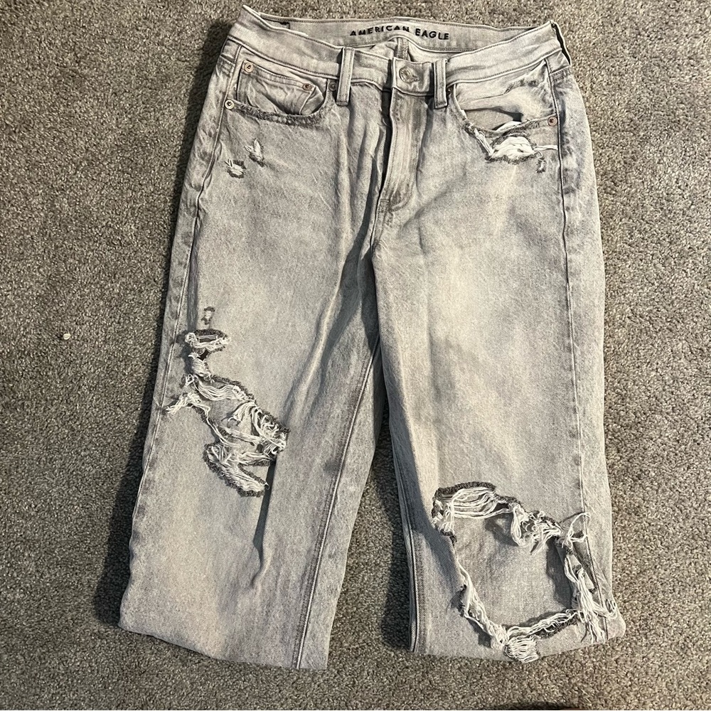 American Eagle Grey Washed 90s Straight Jean - Picture 2 of 4